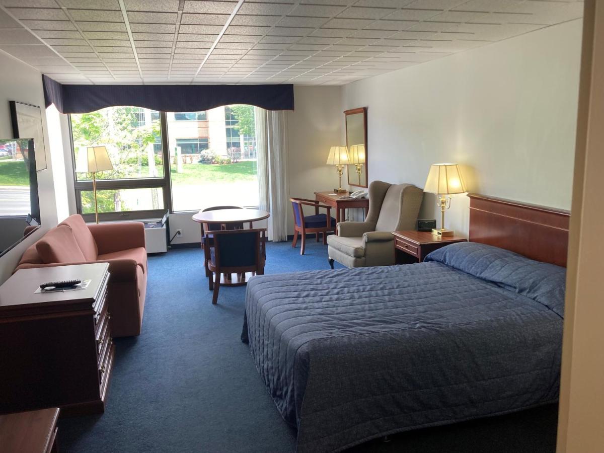 سان جورجس Hotel Motel Le Voyageur المظهر الخارجي الصورة