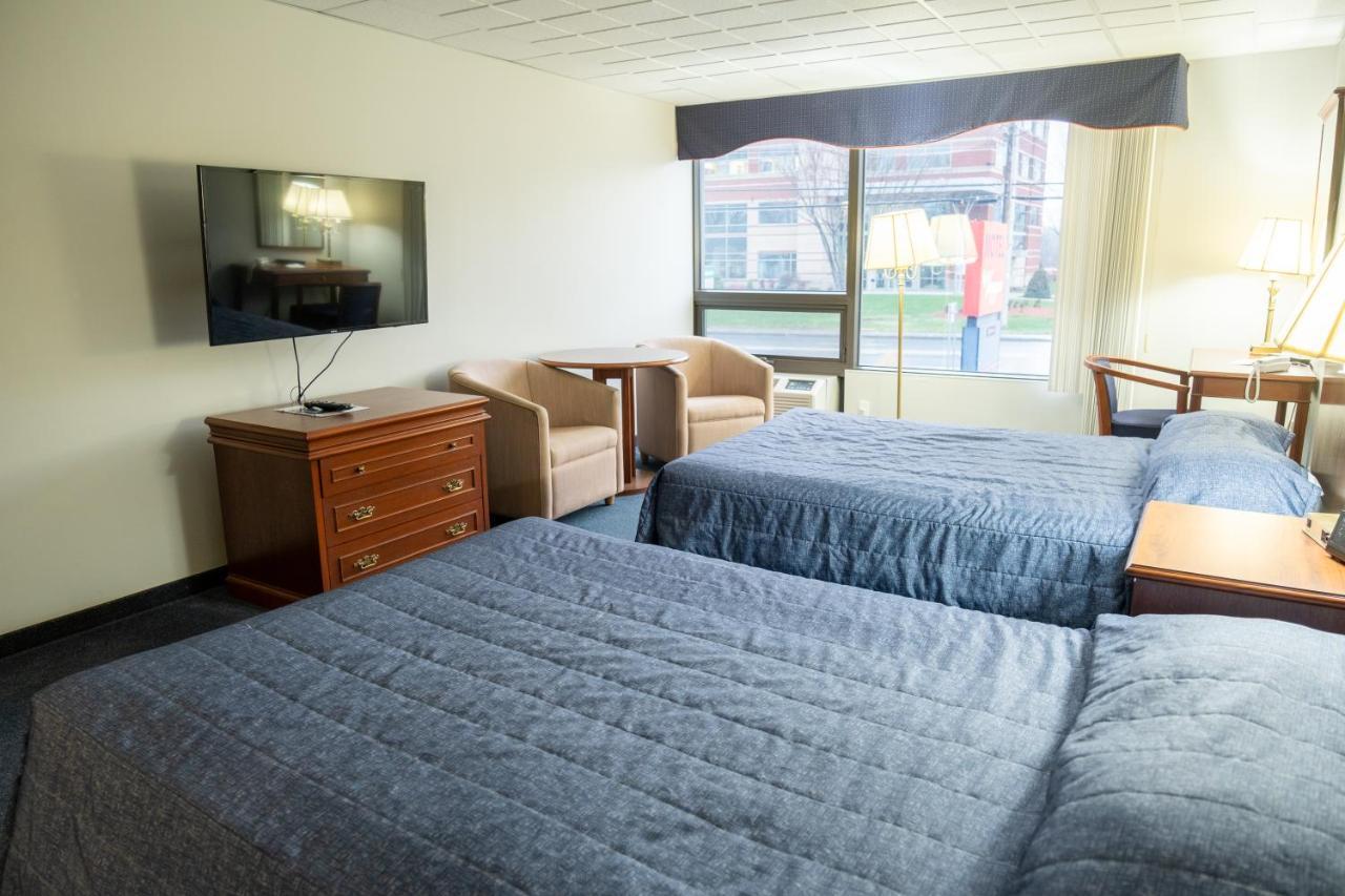سان جورجس Hotel Motel Le Voyageur المظهر الخارجي الصورة