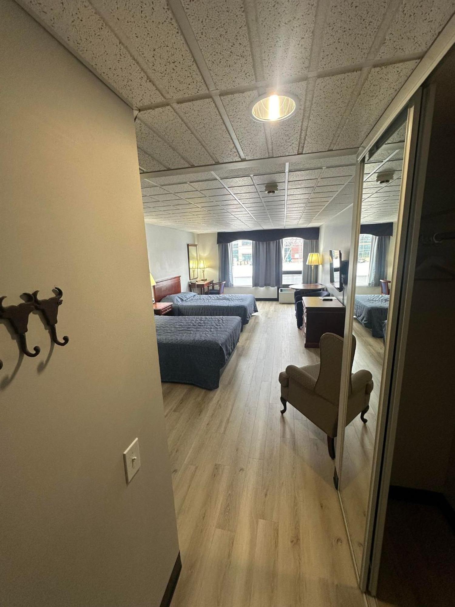 سان جورجس Hotel Motel Le Voyageur المظهر الخارجي الصورة