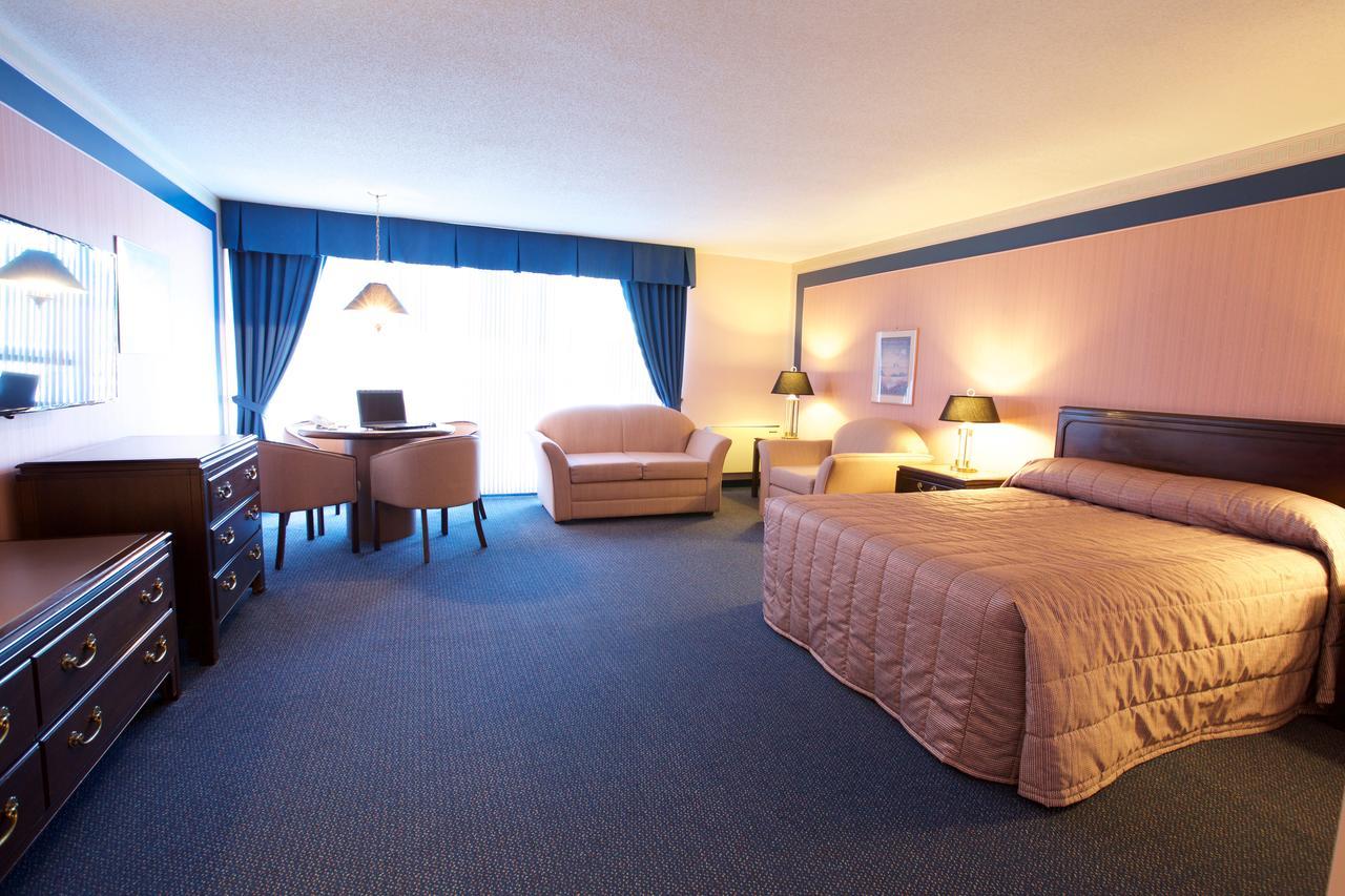 سان جورجس Hotel Motel Le Voyageur المظهر الخارجي الصورة